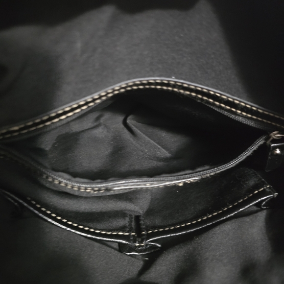 Ellen Tracy Floral Purple & Yellow Vinyl Shoulder Bag - Picture 11 of 12